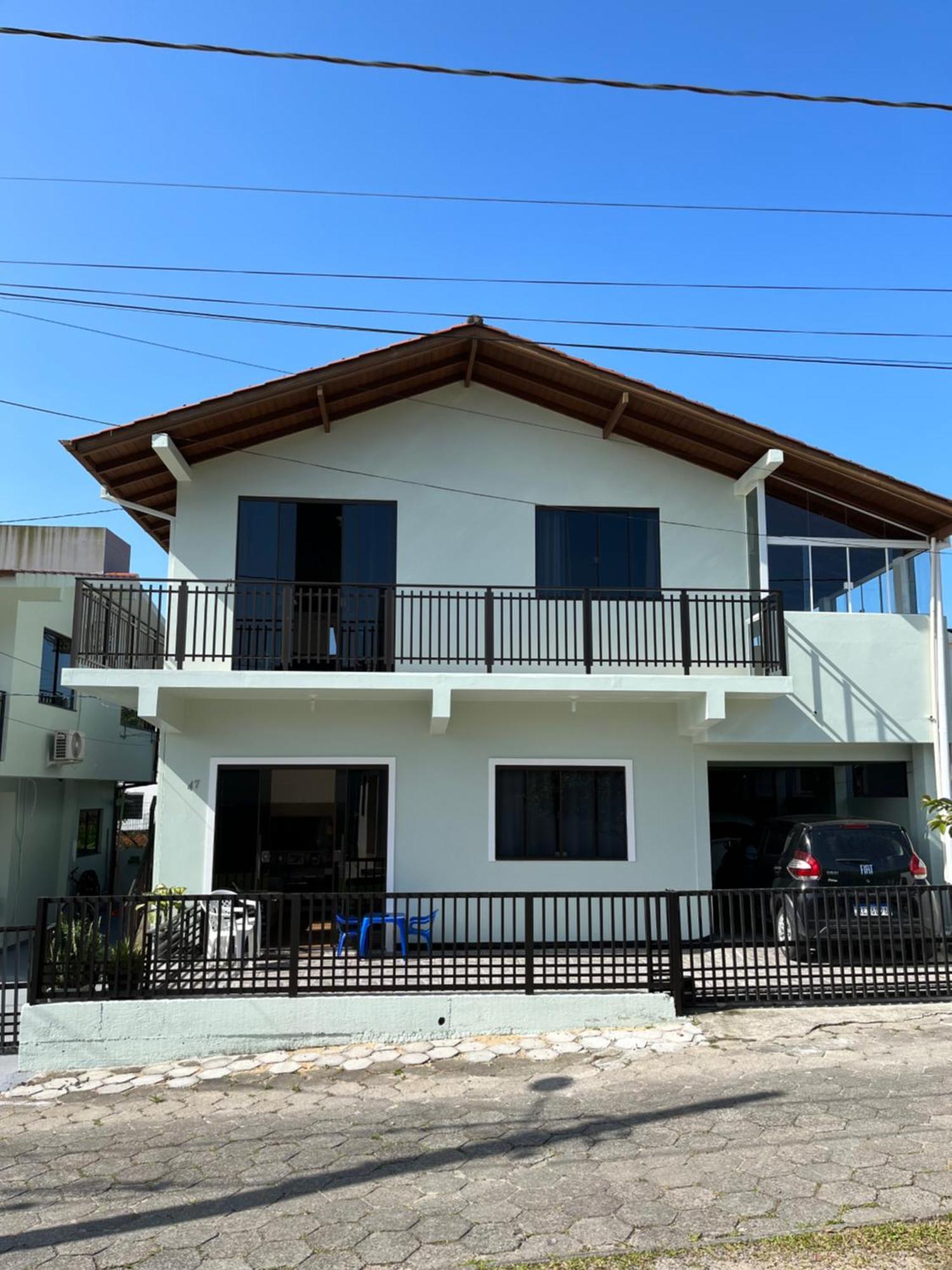 Villa Casa no centro de Garopaba Exterior foto